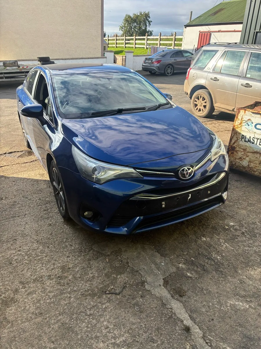 2016 Toyota avensis Breaking/parts - Image 1
