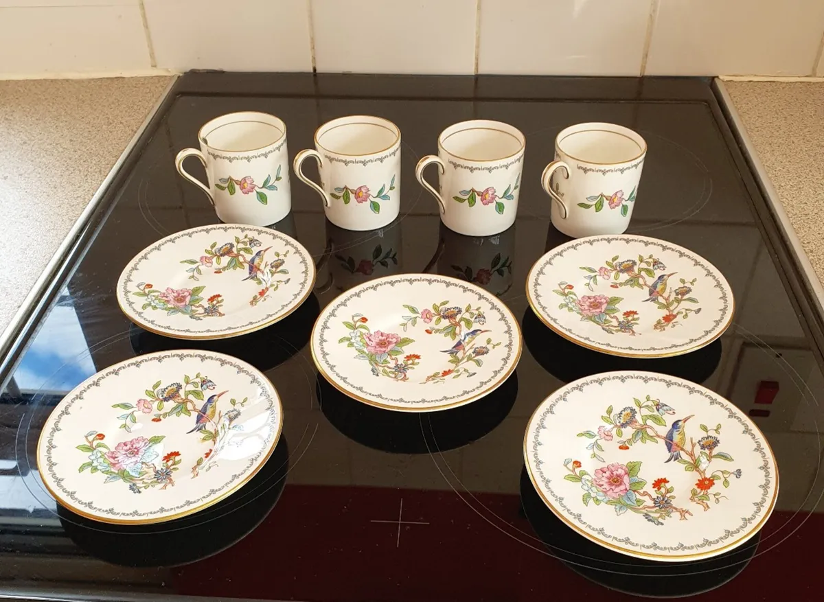 Aynsley 'Pembroke' Coffee Cups & Saucers - Image 4
