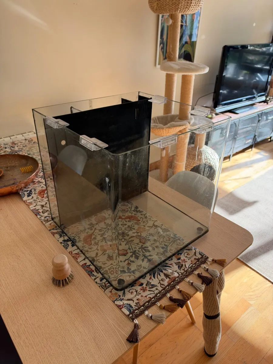 Aqua Nano 4 Fishtank - Image 2