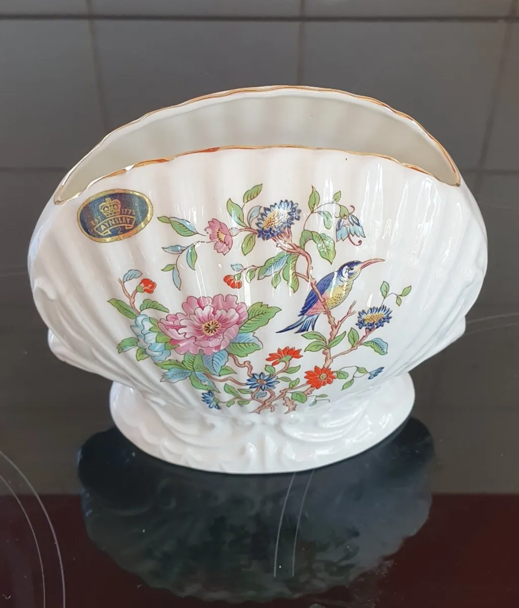 Aynsley 'Pembroke' Vase / Napkin Holder - Image 3