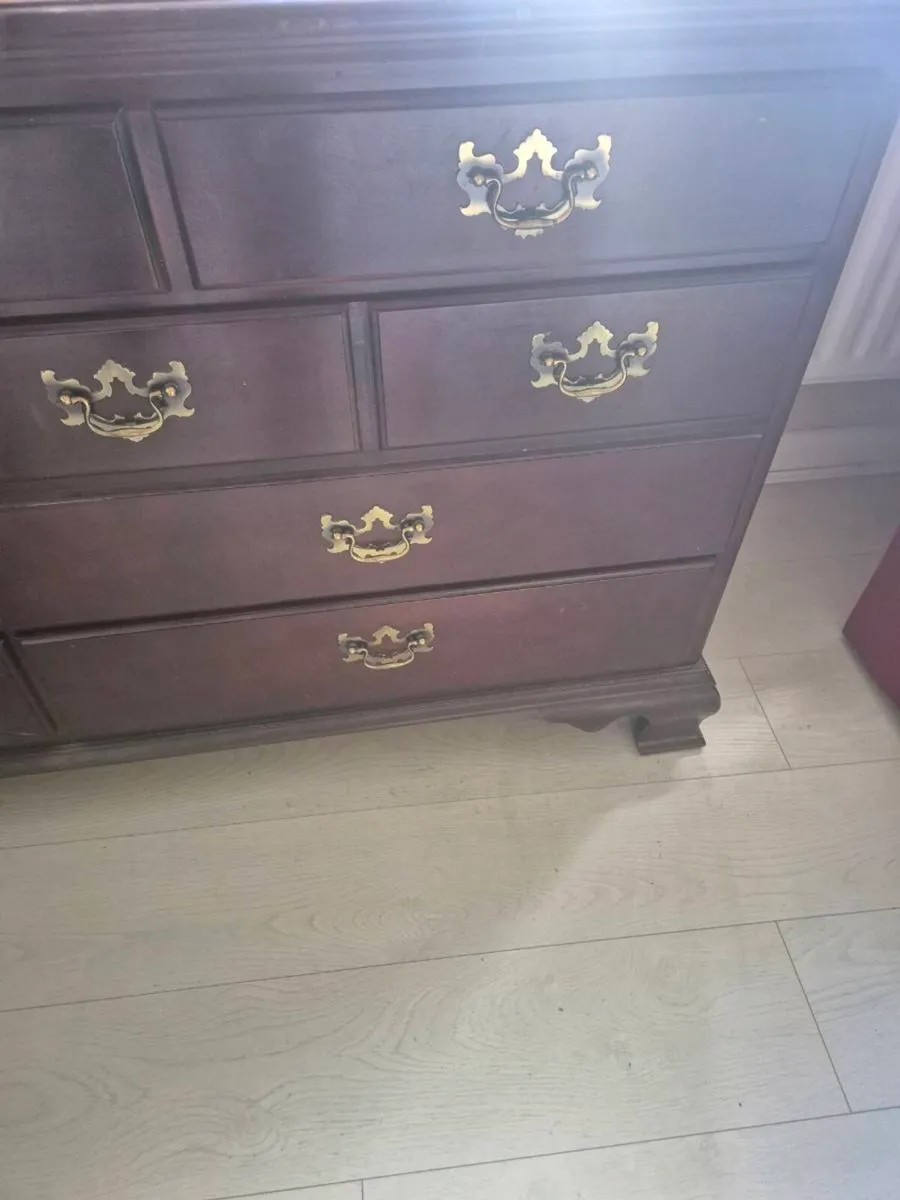 Dresser - Image 3