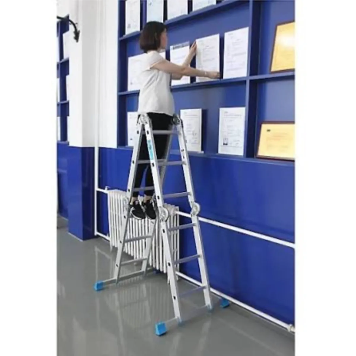 Mac Allister 4 Way Combi Ladder (As New) - Image 2