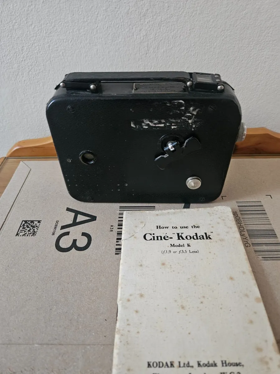 Vintage Kodak Cine Camera - Image 2