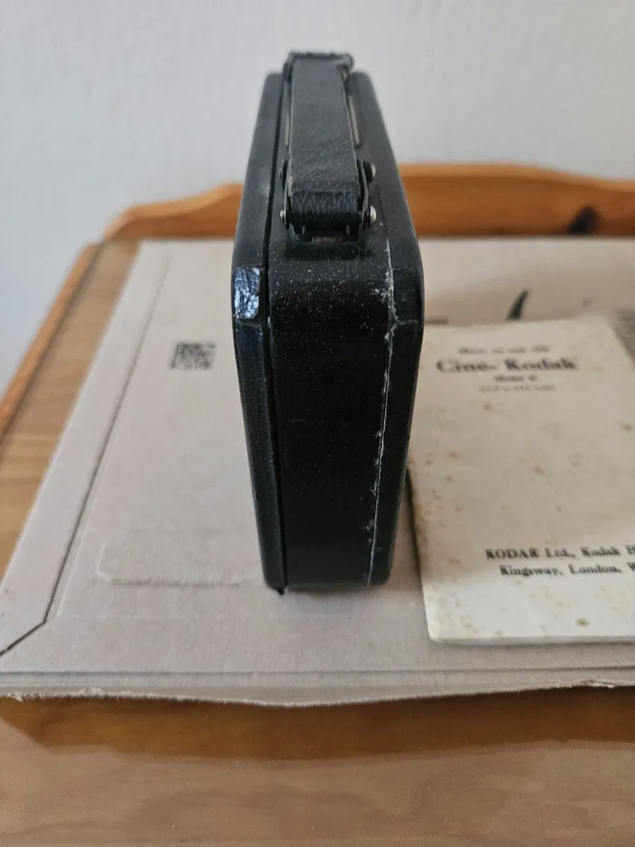 Vintage Kodak Cine Camera - Image 3