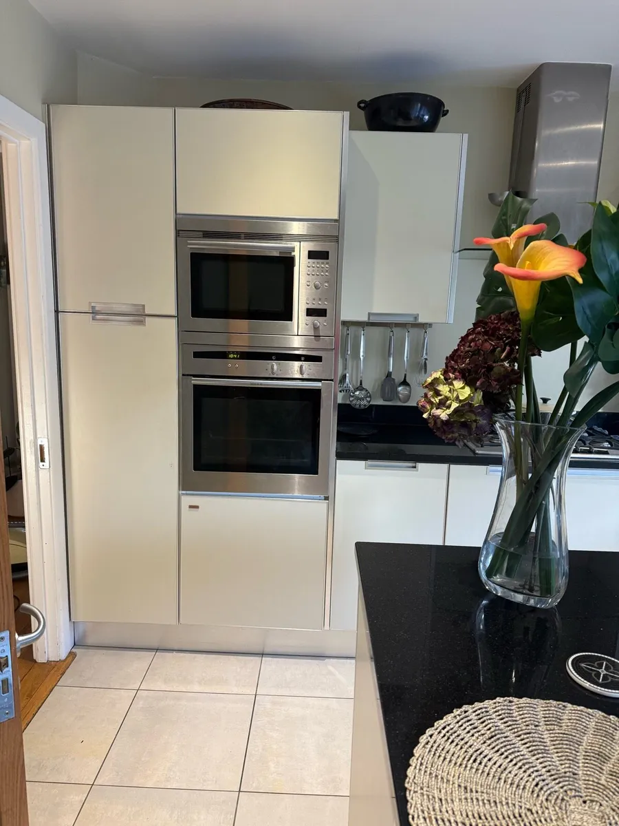 Scavolini kitchen units with Black Granite worktop - Image 4
