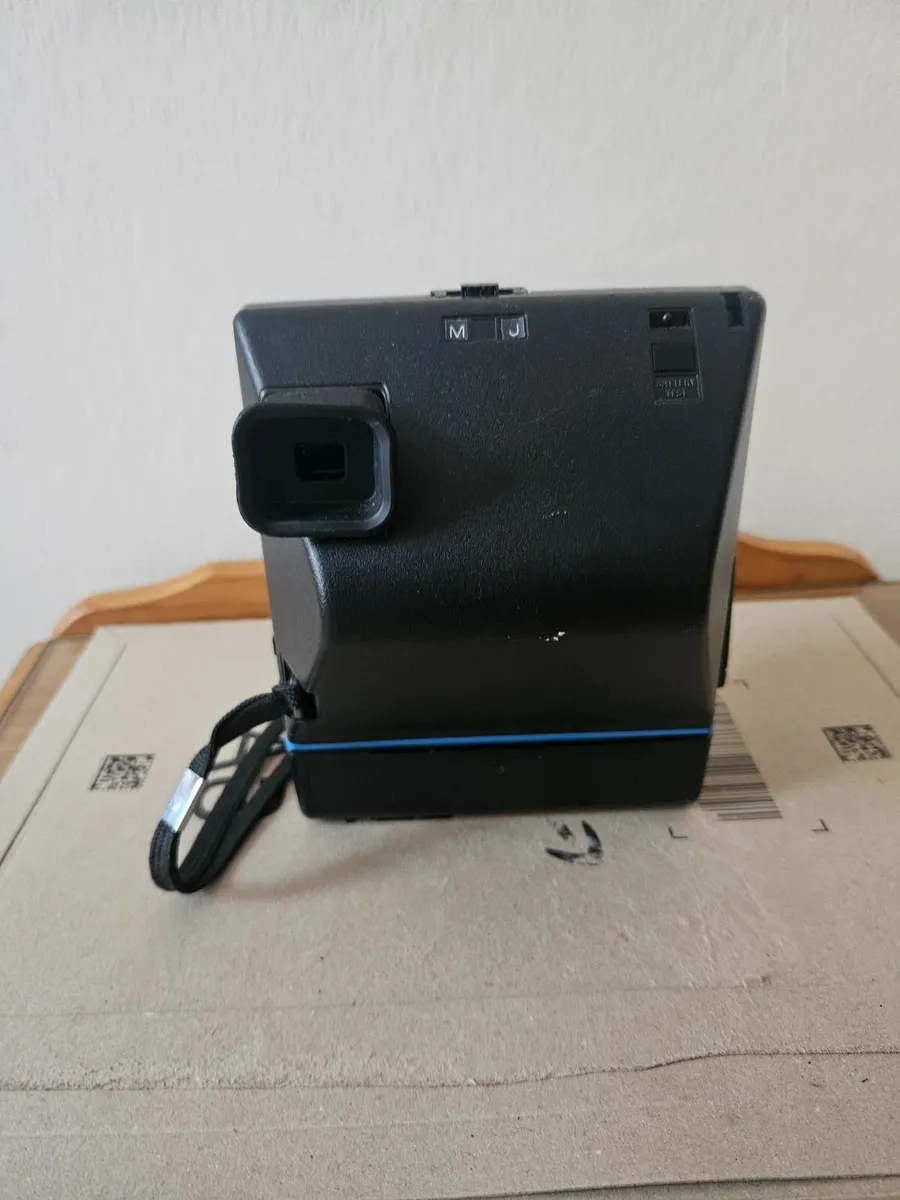 Vintage Kodak Instant Camera - Image 2