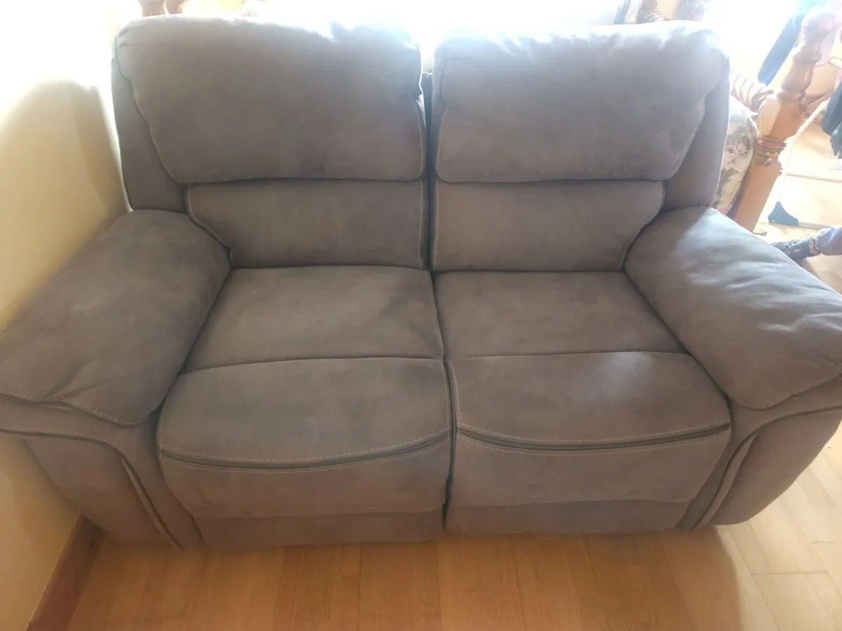 Couch - Image 3