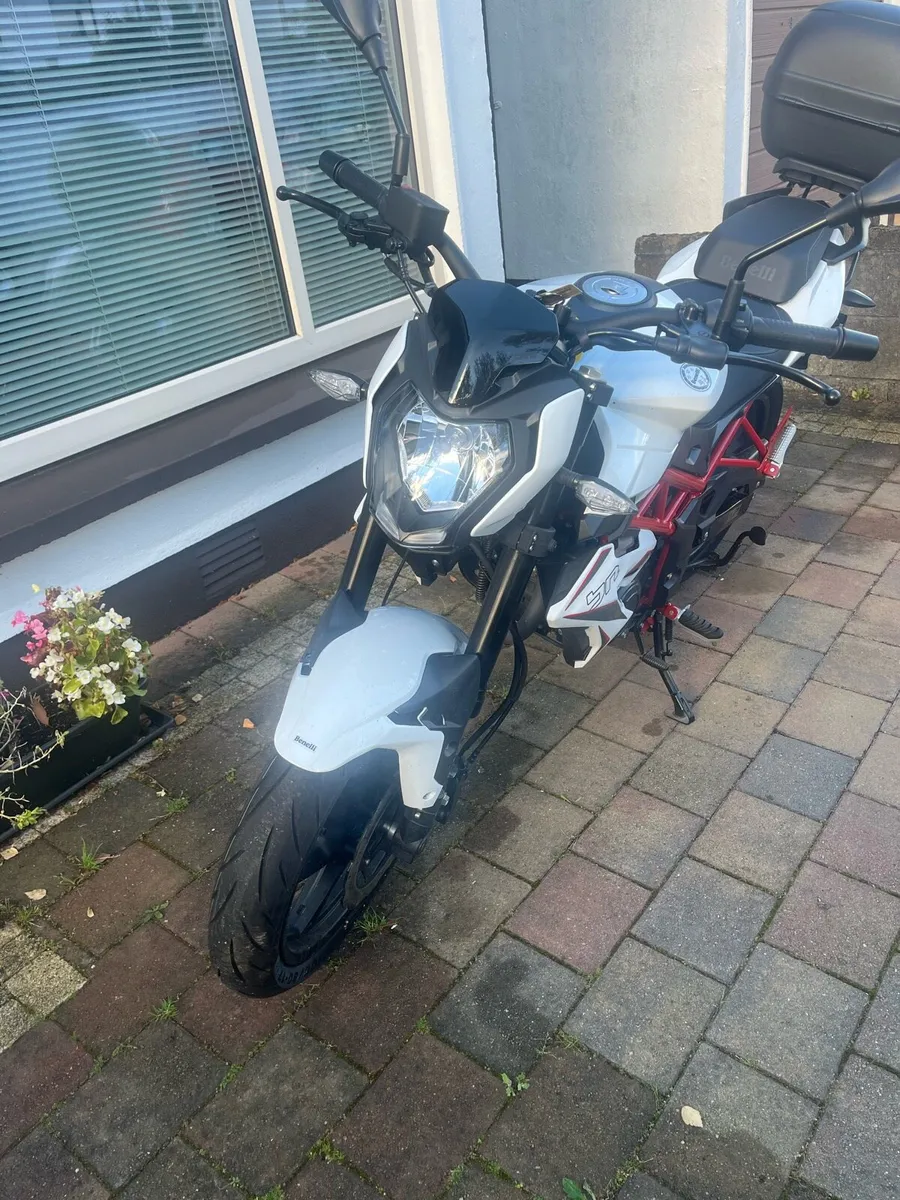 Benelli BN125 - Image 1