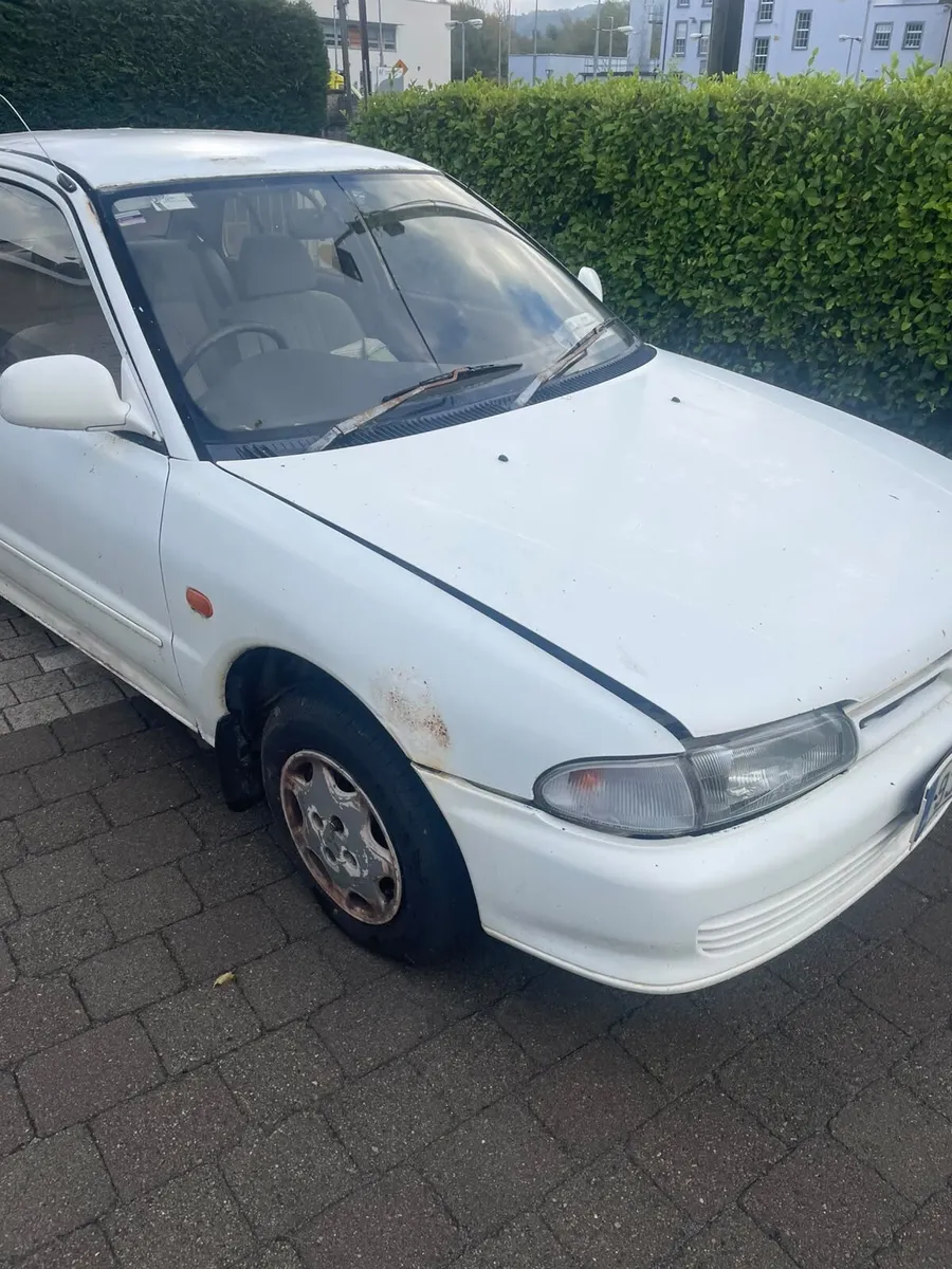 Mitsubishi Lancer 1993 - Image 2
