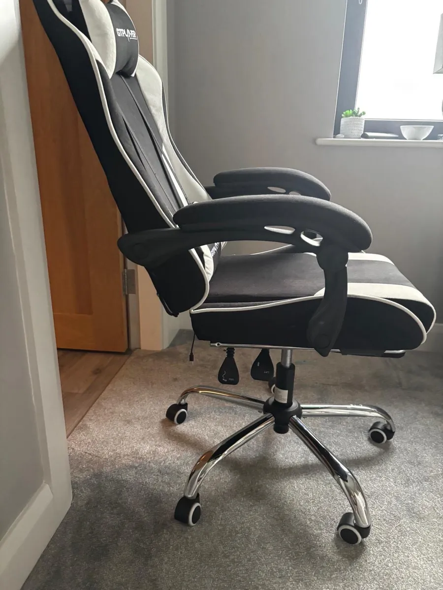 Gaming chair - Image 2