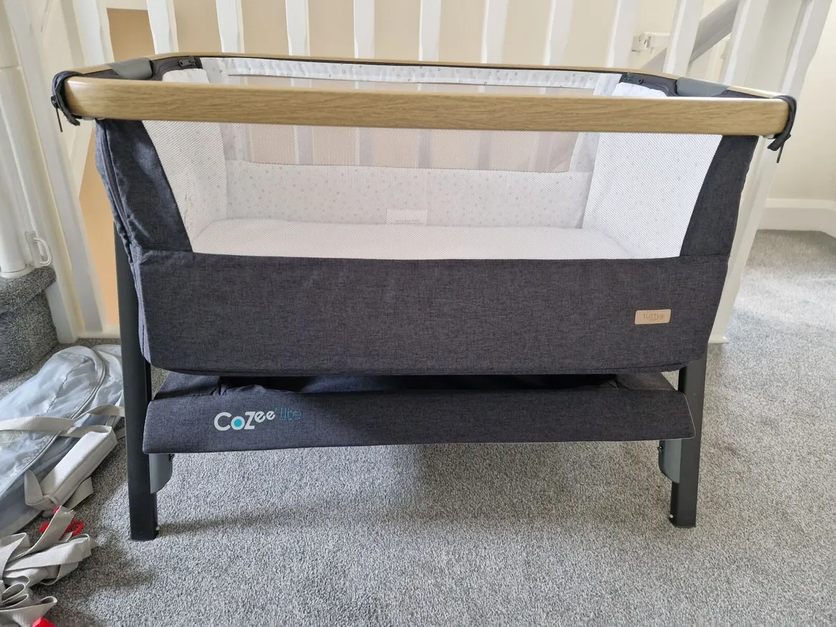 Tutti Bambini Cozee Bedside Sleeper - Image 4