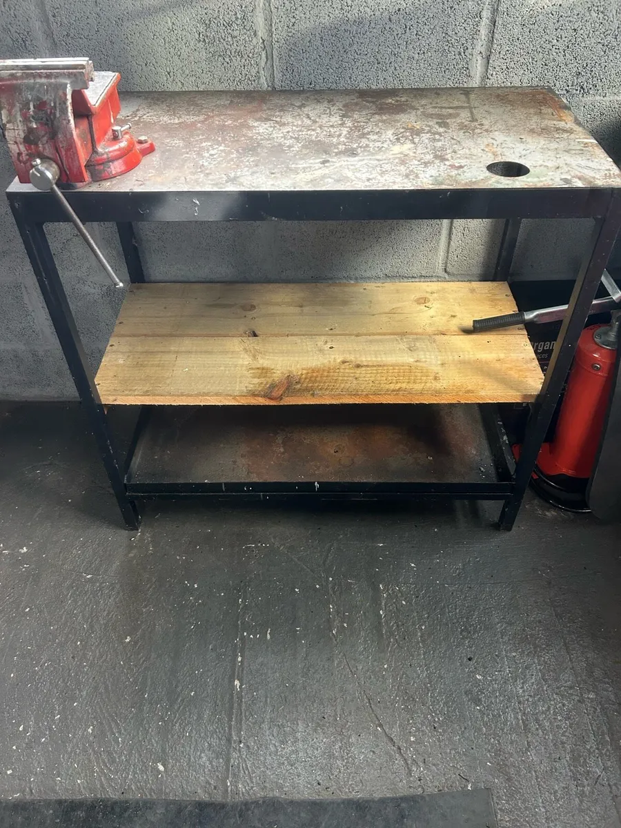 Work bench
