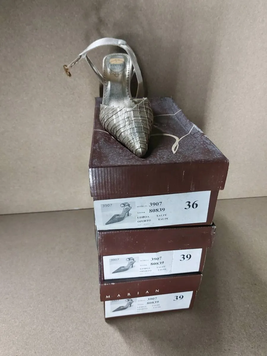 Womens shoes - Image 3