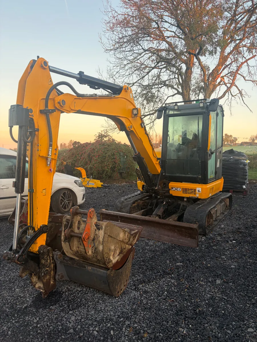 2022 JCB 56z-2 5.6t digger for sale - Image 4