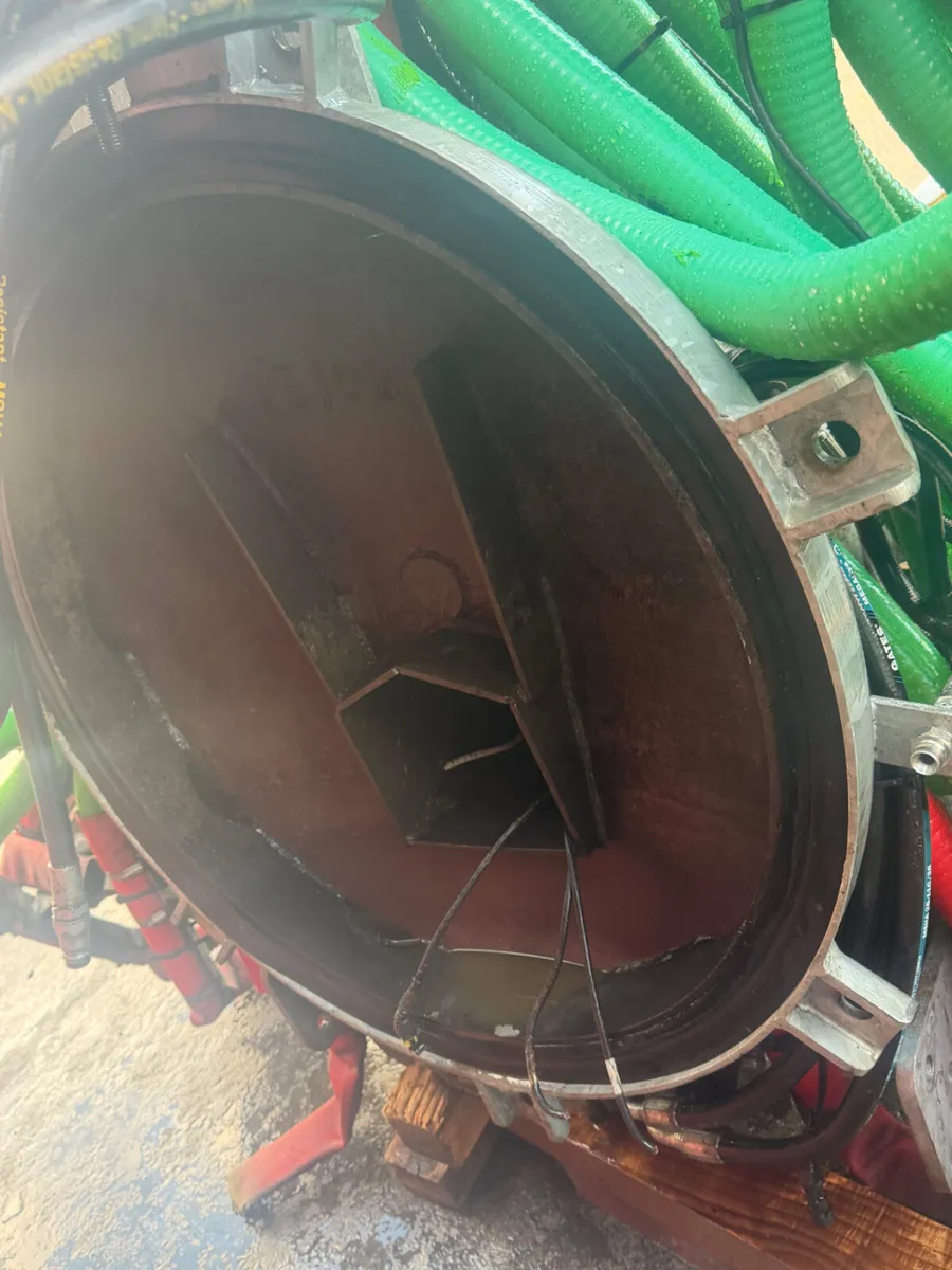 Like new KME dribble bar 30” door no vat - Image 4