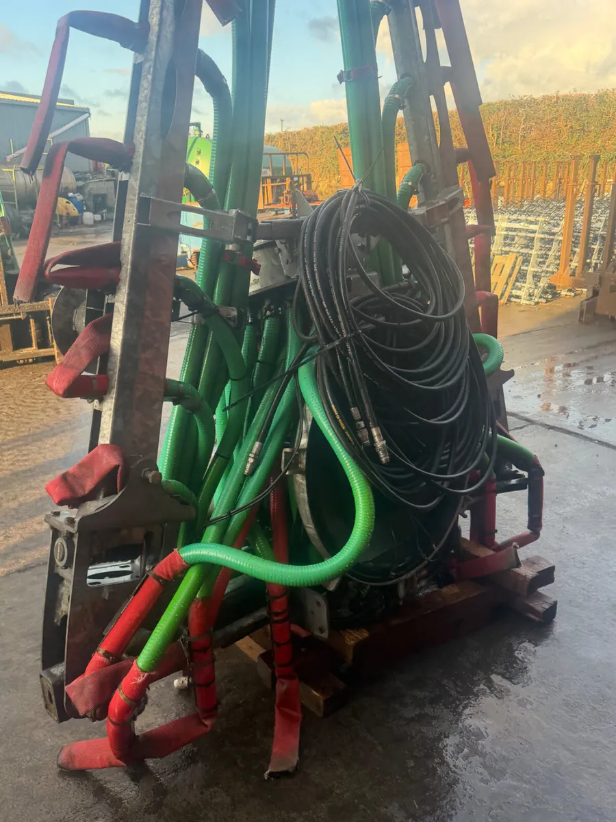 Like new KME dribble bar 30” door no vat - Image 3