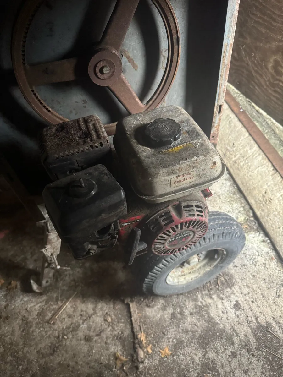 Petrol cement mixer - Image 2