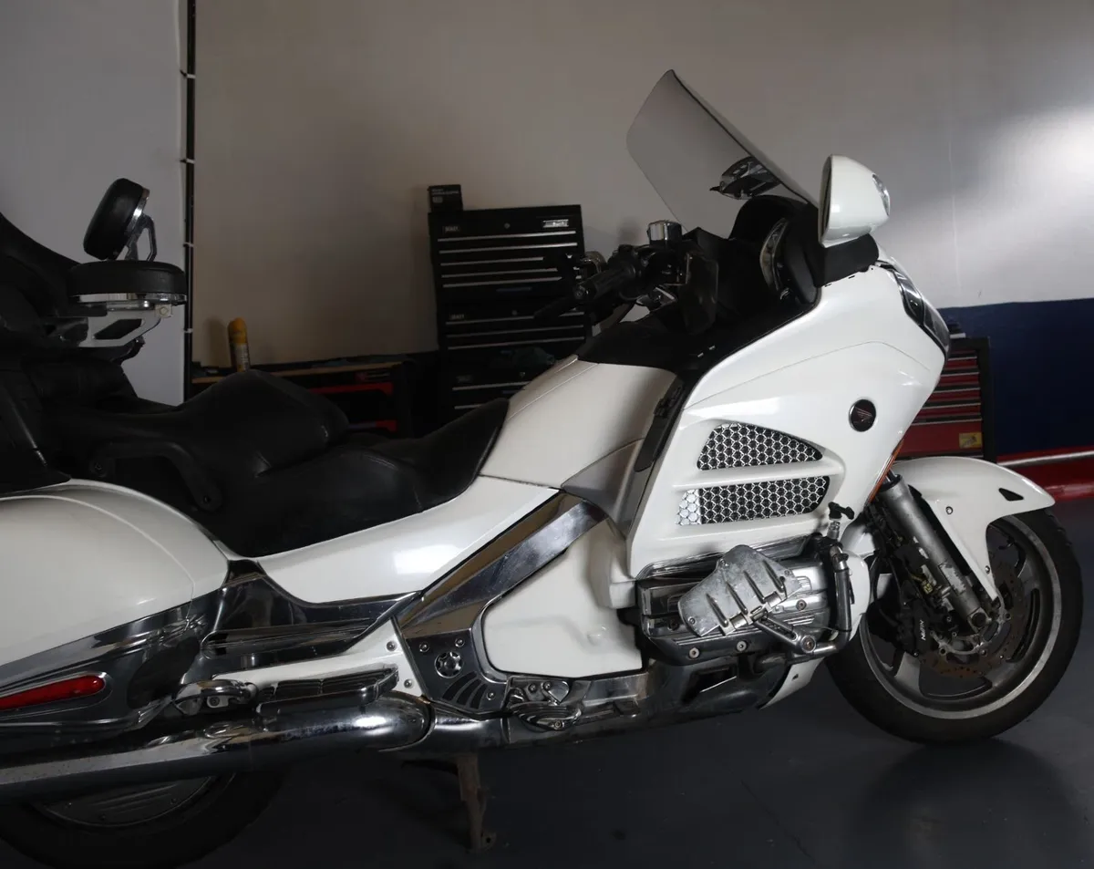 2012 HONDA GOLDWING GL1800 AIRBAG / SATNAV - Image 4