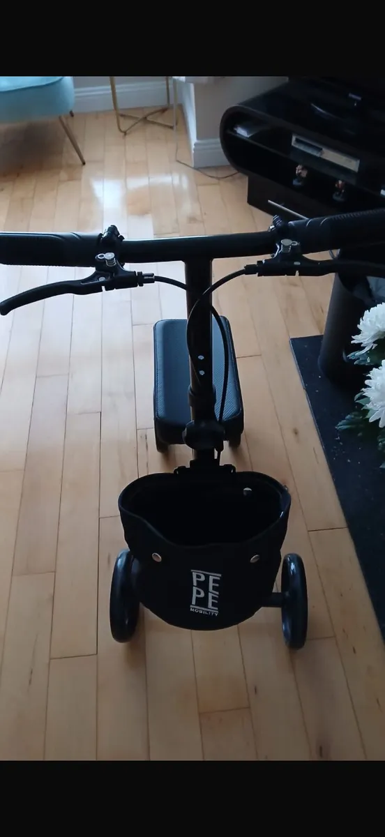 Mobility knee scooter - Image 2