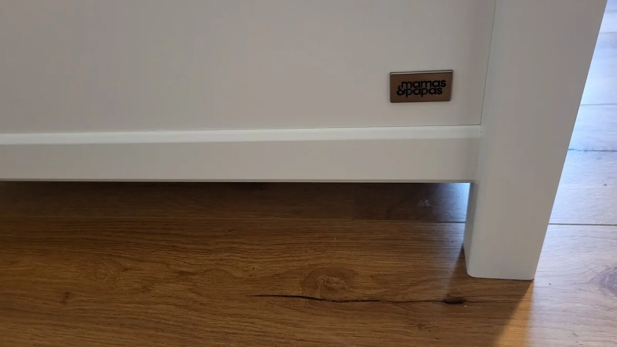 Childs cot - Image 2