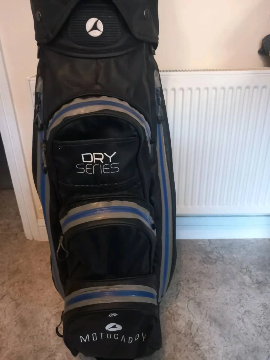 Motocaddy water resistant golf cart bag - Image 2