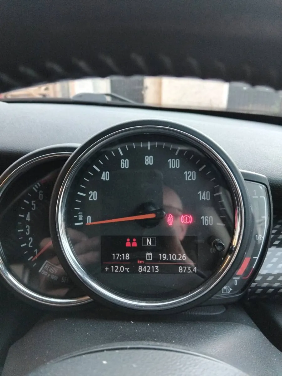 Mini Cooper S 2.0 Petrol Turbo Manual - Image 3