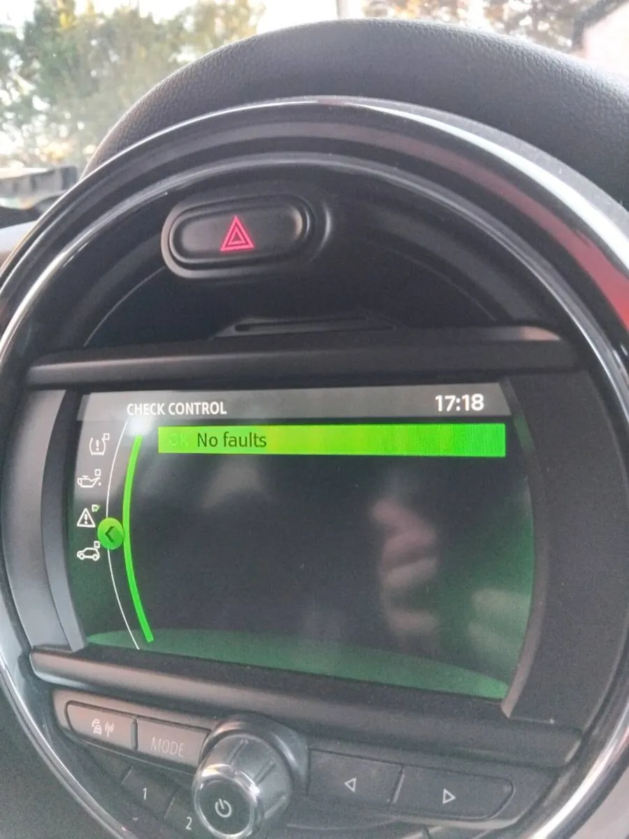Mini Cooper S 2.0 Petrol Turbo Manual - Image 4