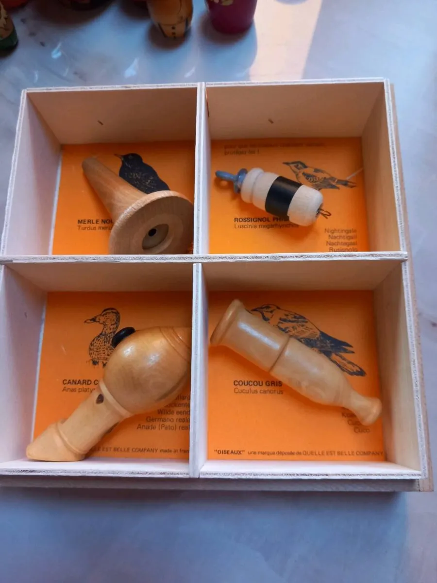 4 bird whistles, as new, D18 post 8e - Image 1