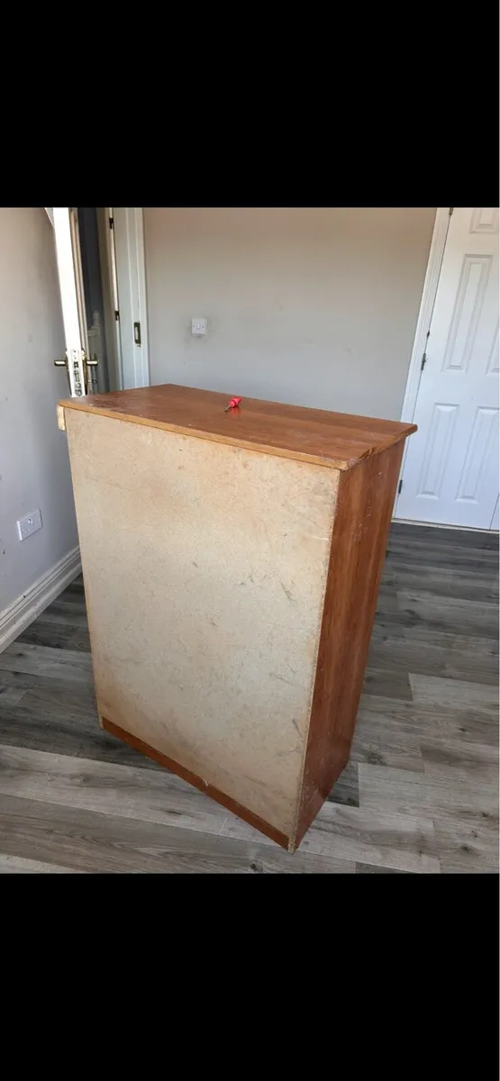 Chest of drawers - Image 2