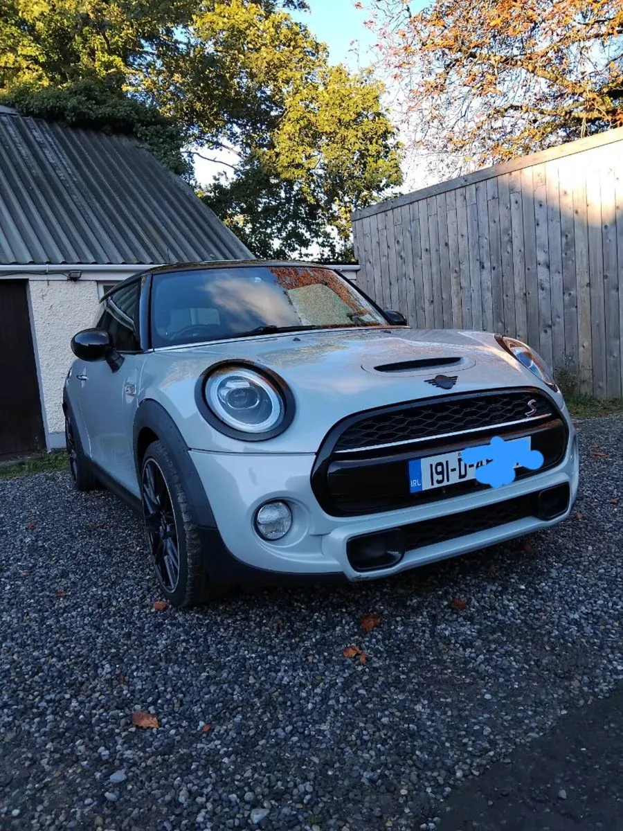 Mini Cooper S 2.0 Petrol Turbo Manual - Image 2