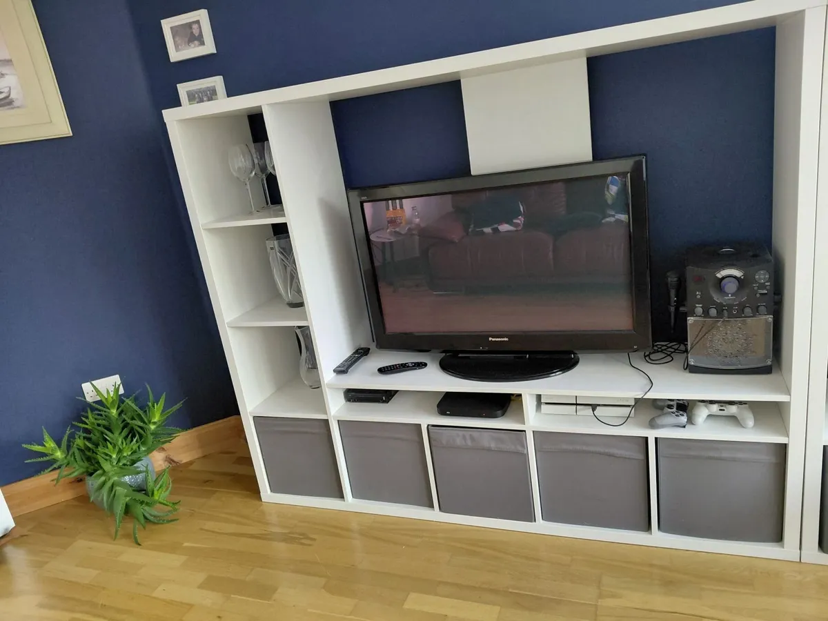 TV Unit - Image 2
