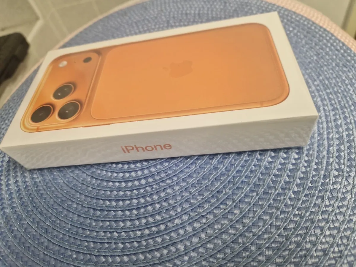 iPhone 17 Pro Max - Image 2
