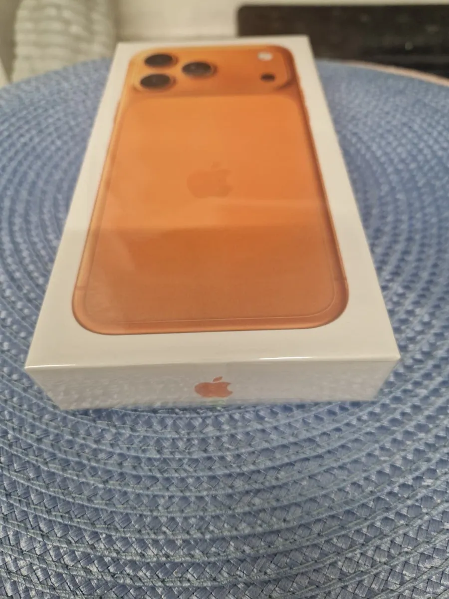 iPhone 17 Pro Max - Image 1
