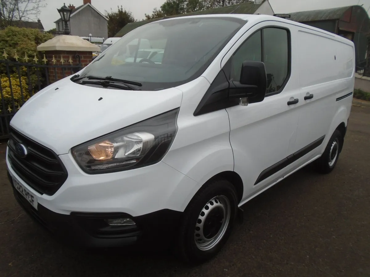 2022 Ford Transit Custom SWB FR 105HP. - Image 3