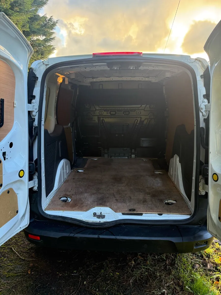 Ford transit connect - Image 4