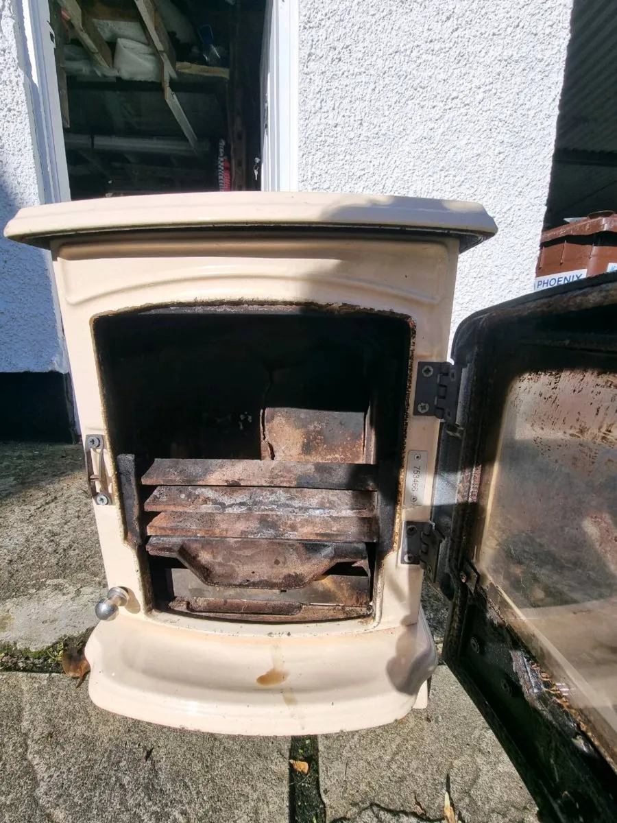 Stanley Oisin stove -  NON Eco. Multi fuel - Image 4