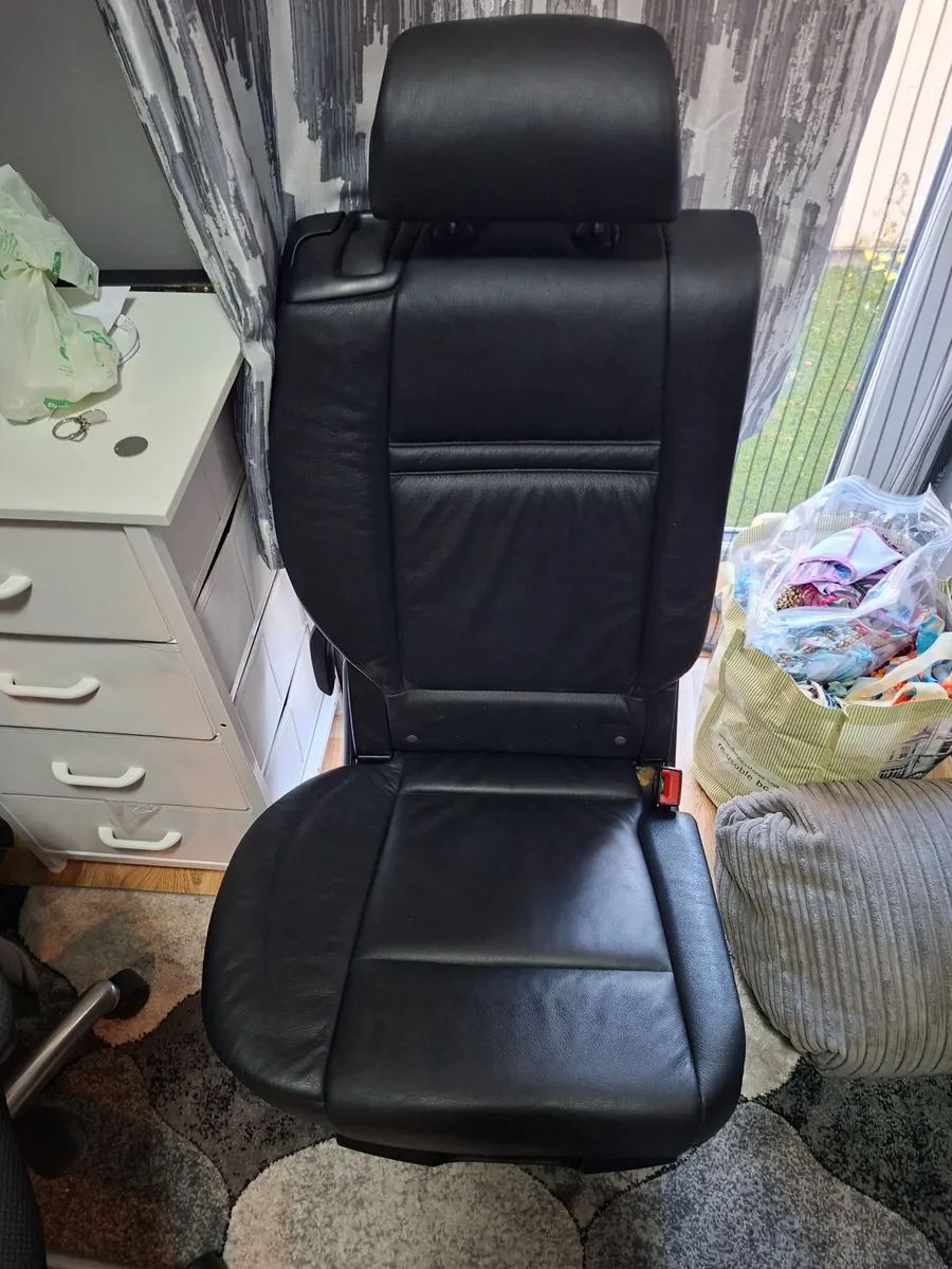 Rear seats for BMW X5. - Image 2