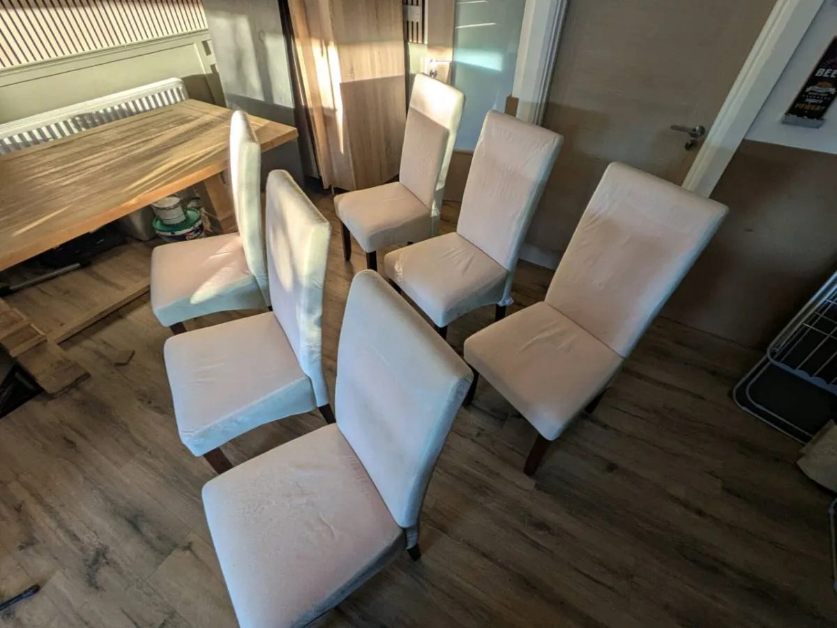 6 high back cushioned dining chairs - Image 1