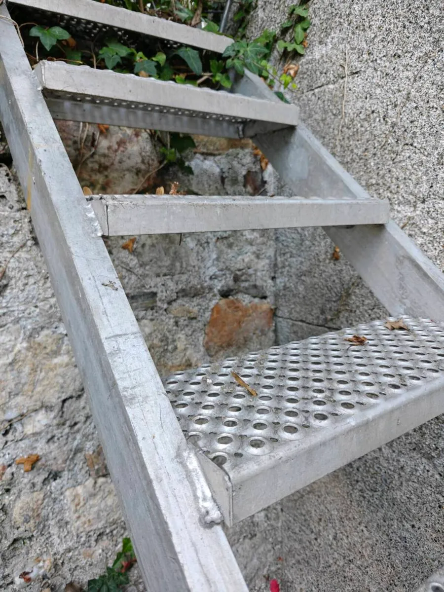 Site steps - Image 4