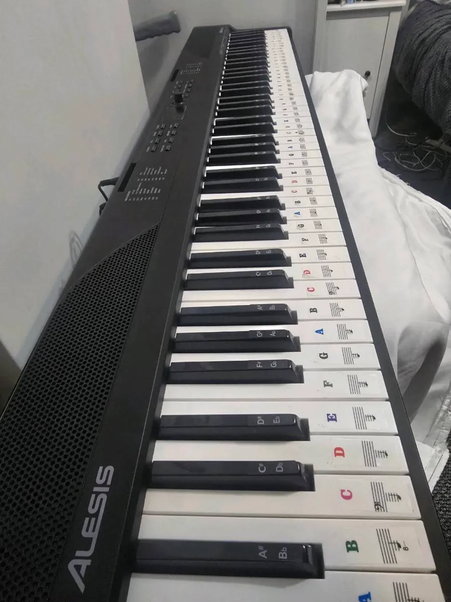 Alesis recital piano keyboard - Image 4