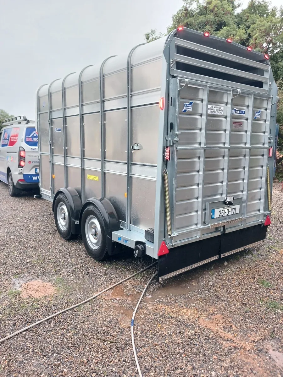 12x6 ifor Williams High roof trailer - Image 2