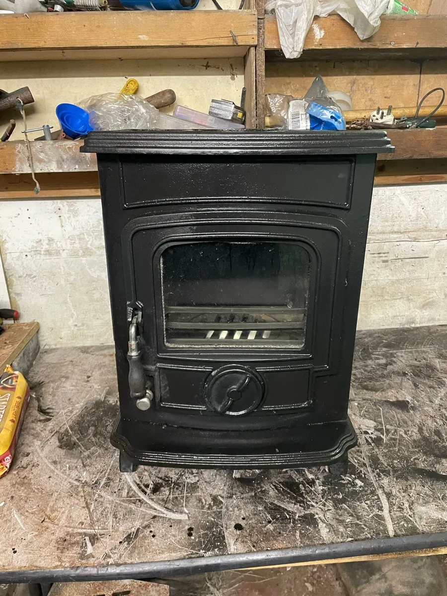 Stove - Image 1