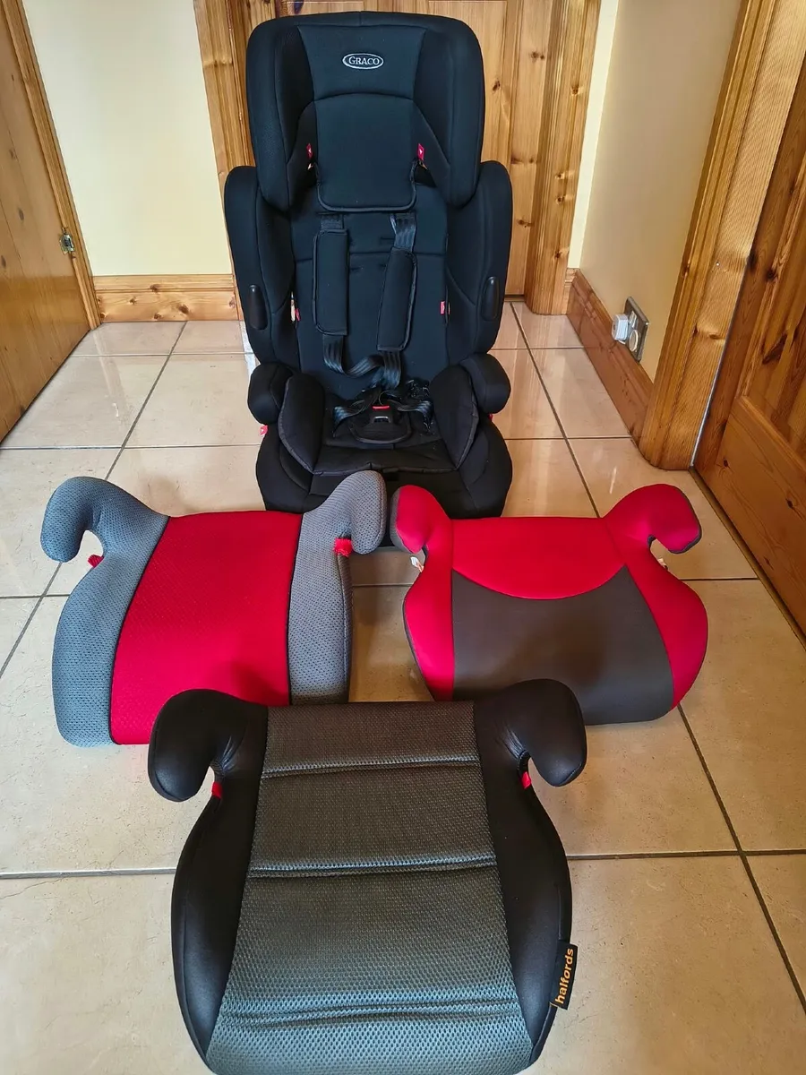 Adjustable child car seat & 3  Booster seats