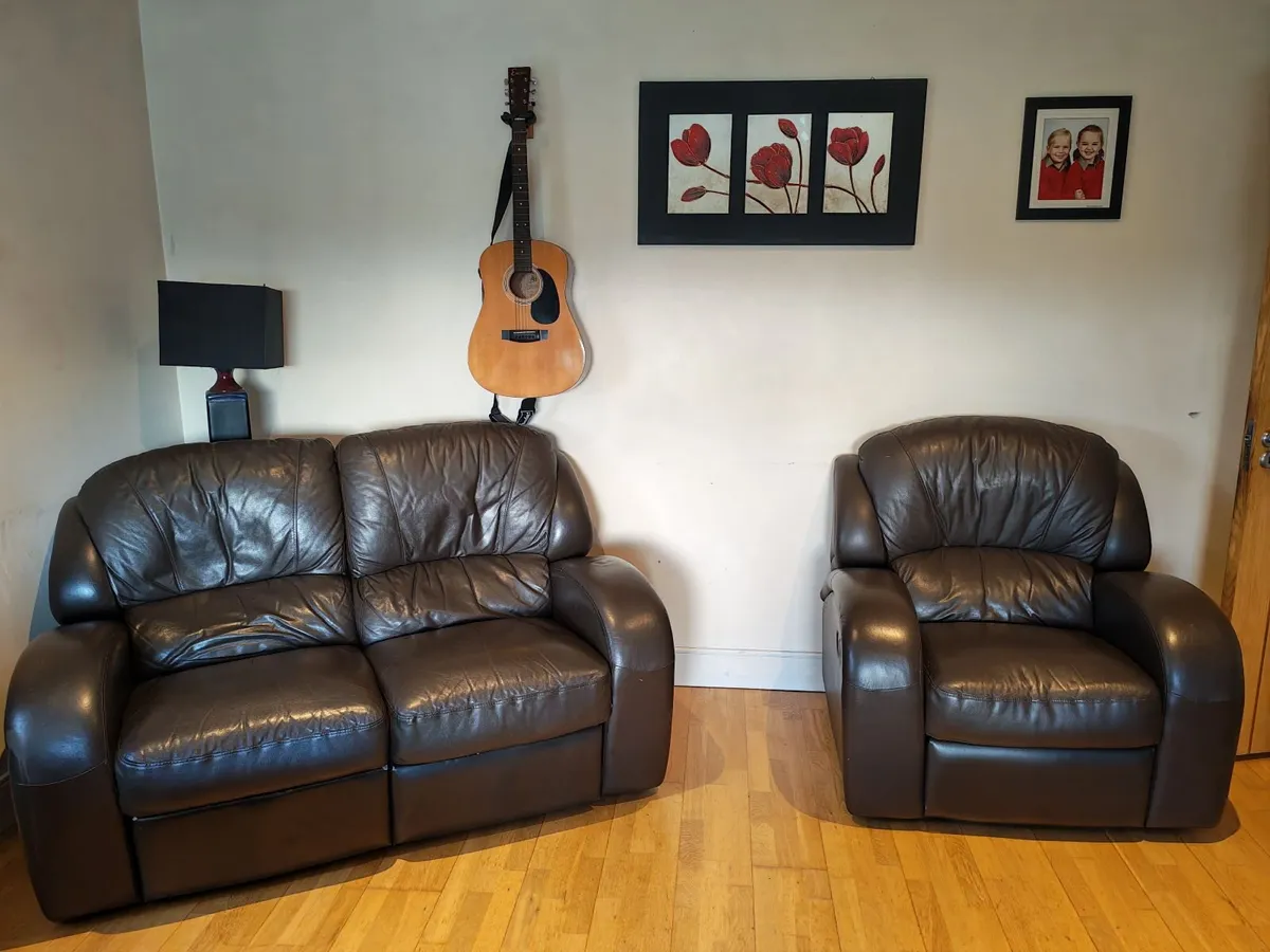 2 and 1 seater leather couch recliner - Image 1