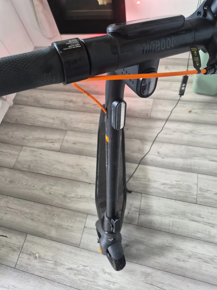Electric scooter - Image 3