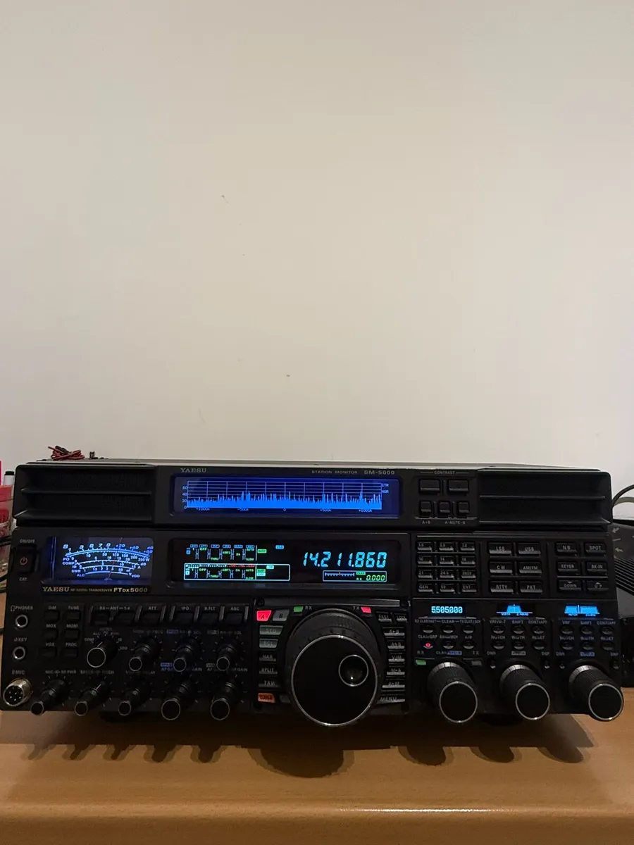 YAESU FTDX5000 - Image 2