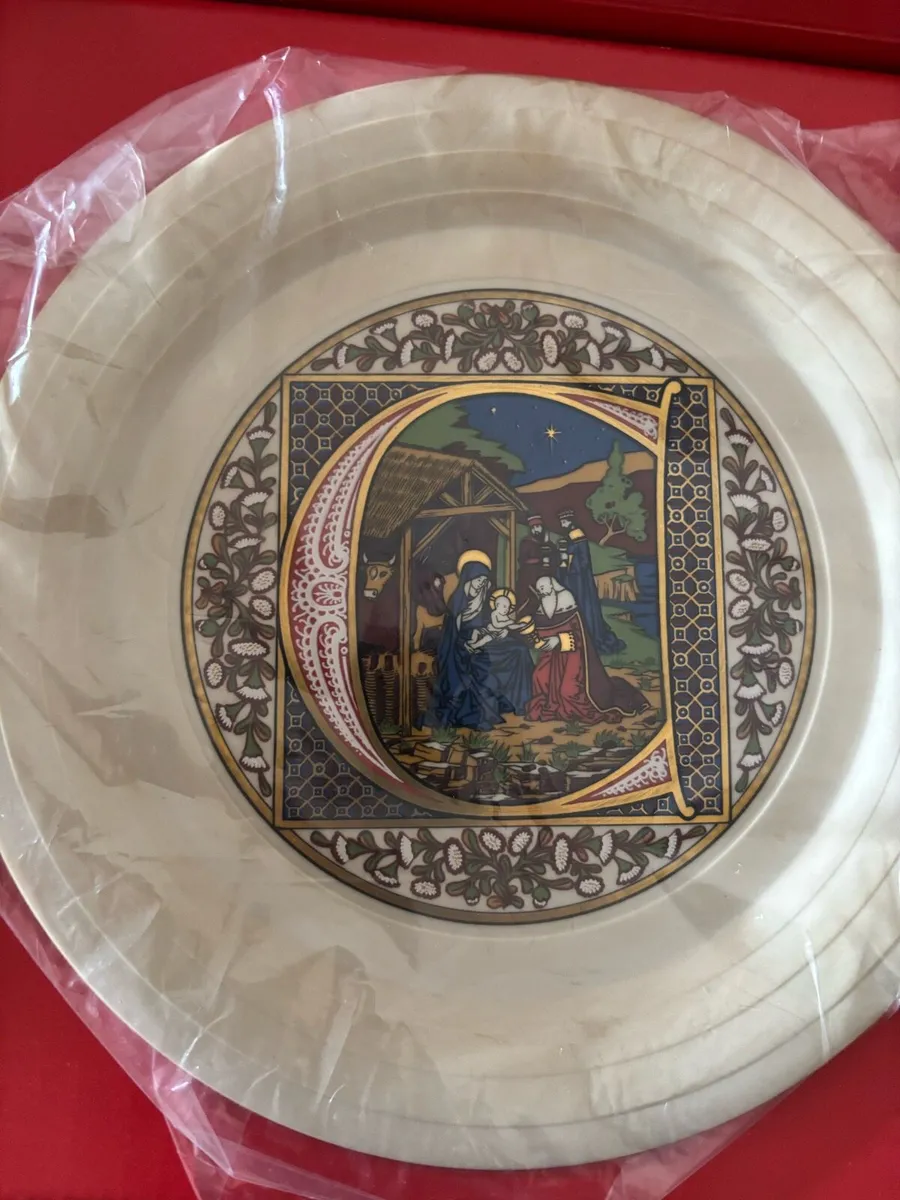 Decorative Christmas plates - Image 1