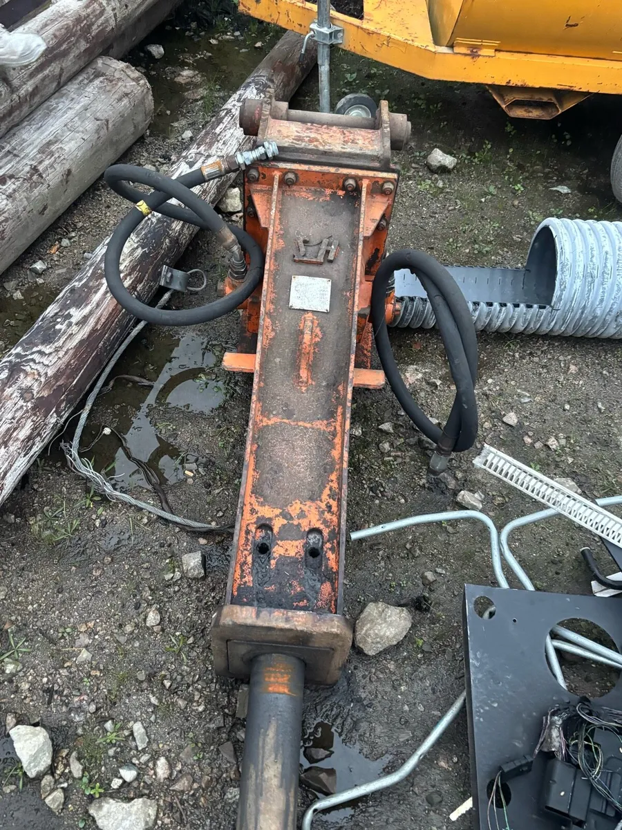 Rock breaker - Image 2