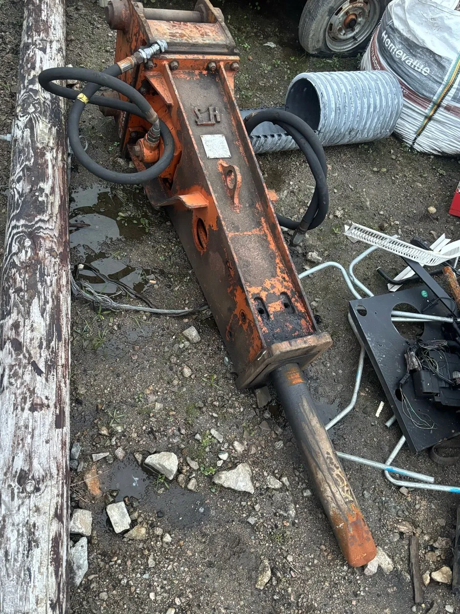 Rock breaker - Image 3