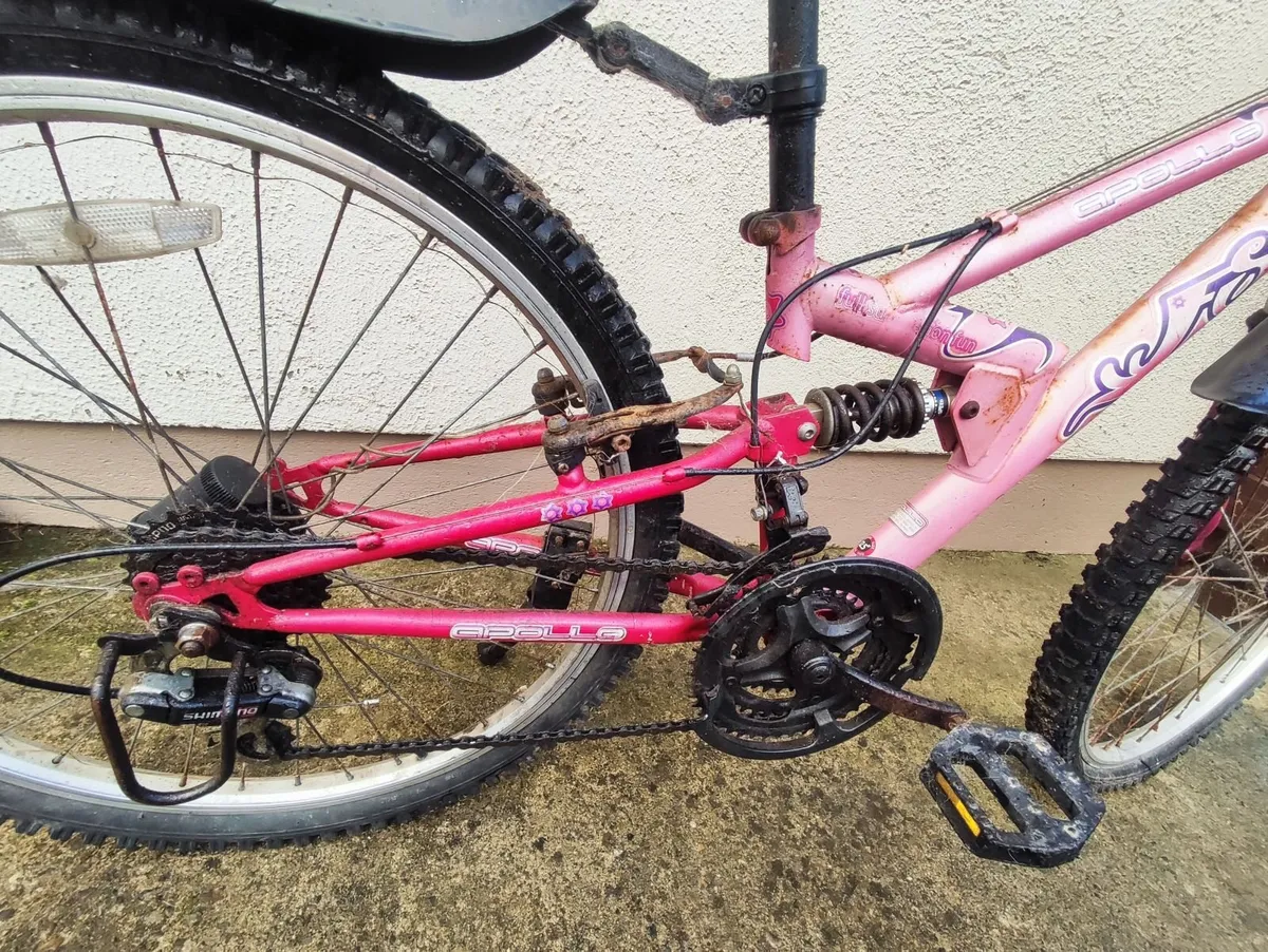 Four-bike bundle - two 24"  and two 26" - Image 3